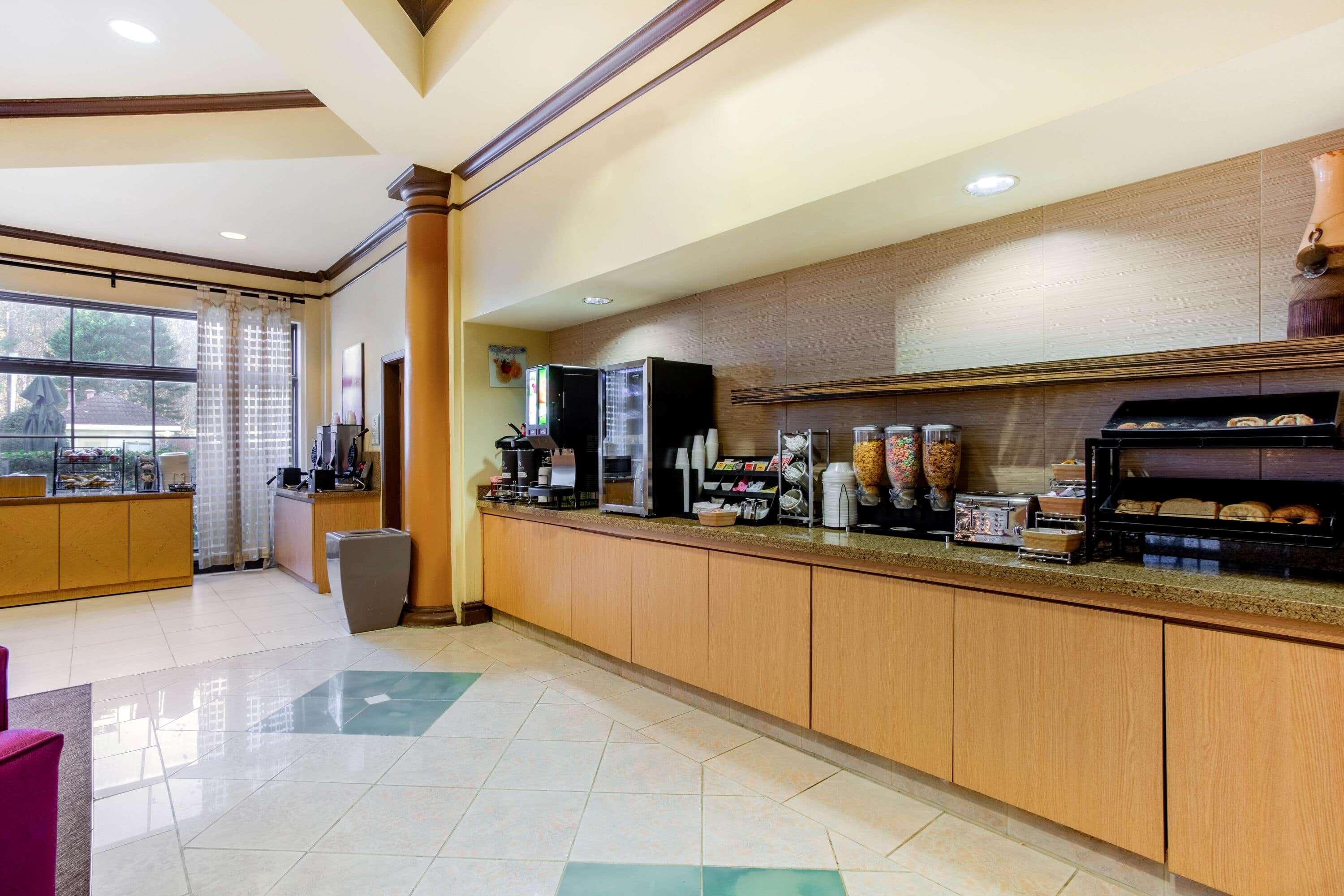La Quinta By Wyndham Raleigh Crabtree Hotel Exterior foto
